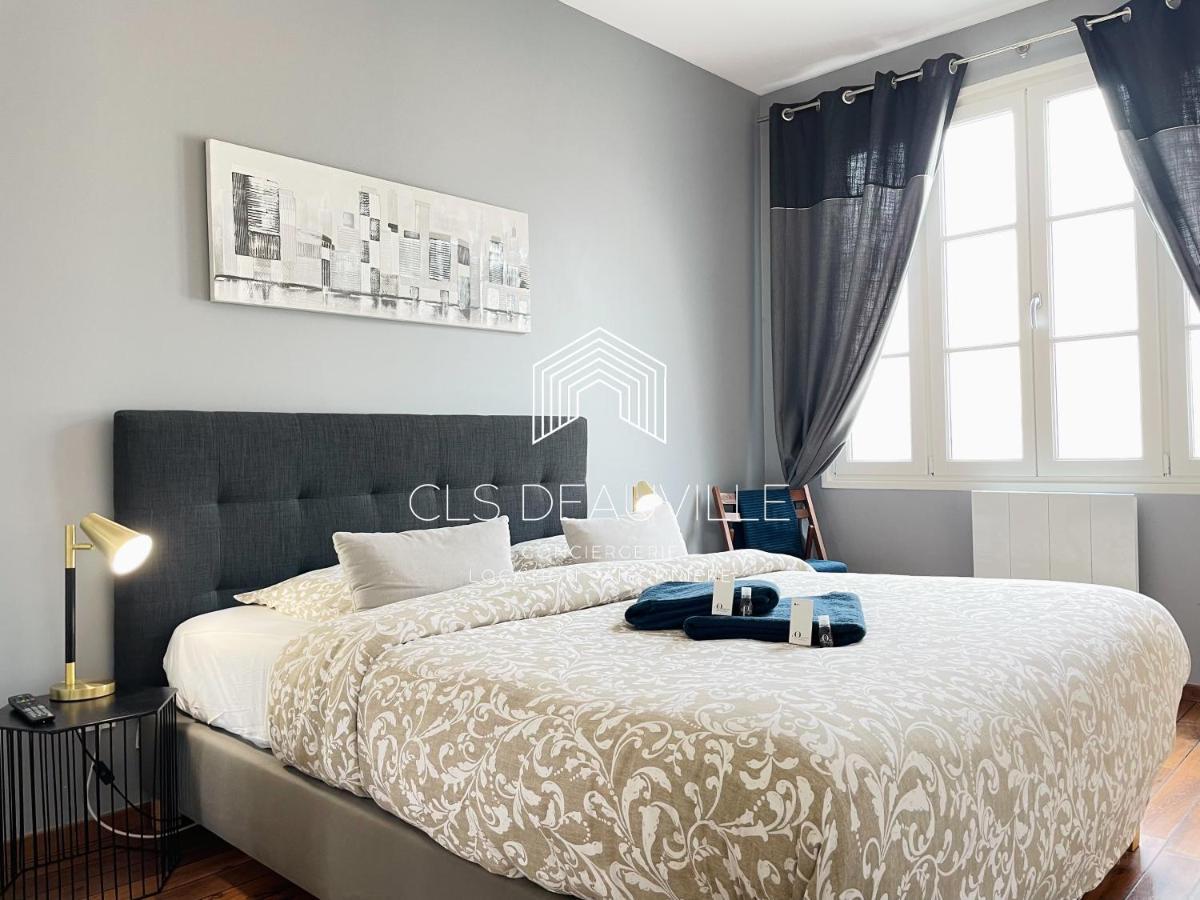 Appartement Coeur De Deauville Esterno foto