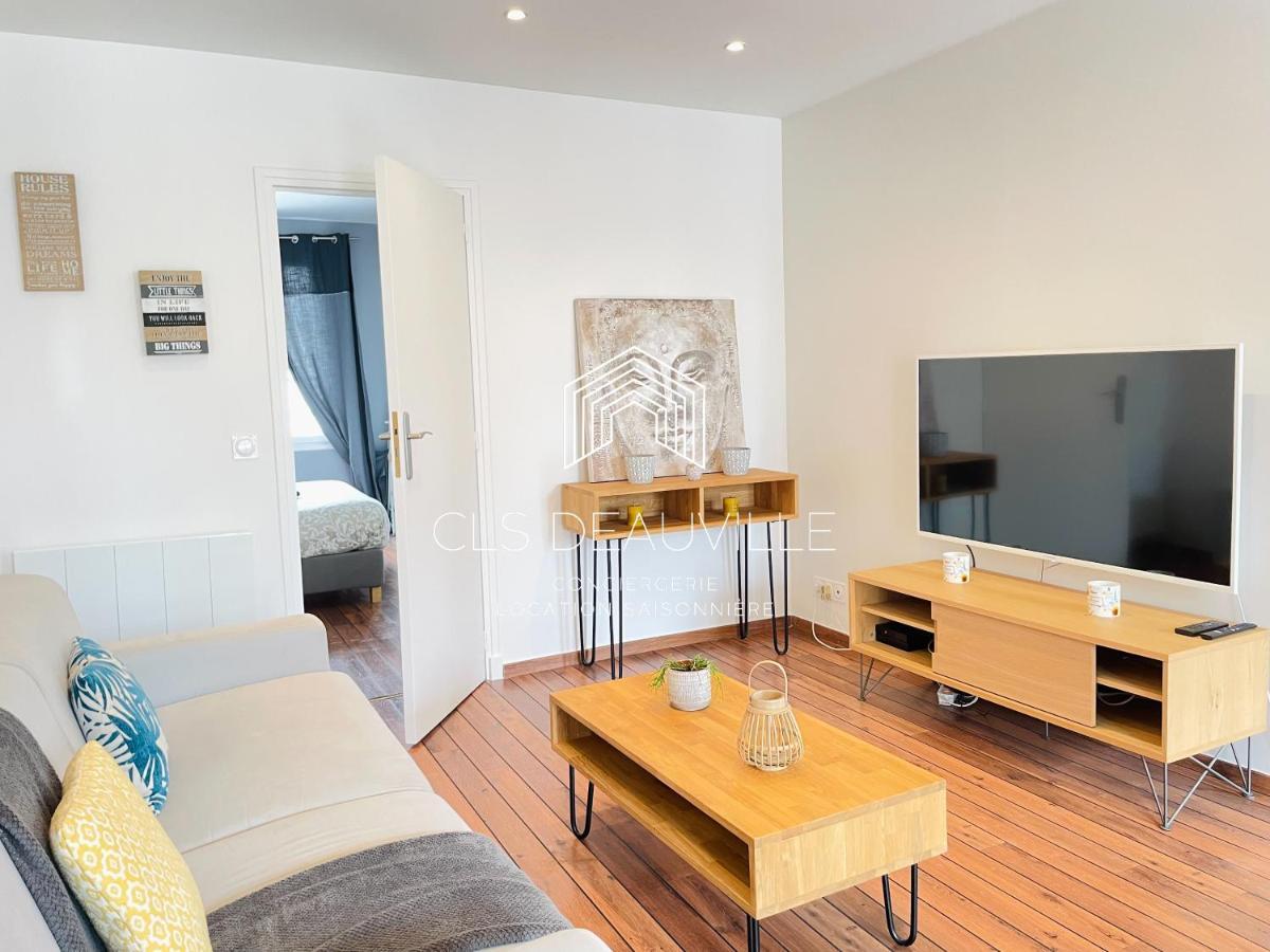 Appartement Coeur De Deauville Esterno foto